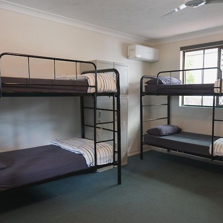 Maxmee Backpackers Resort Гоулд Коуст Екстериор снимка